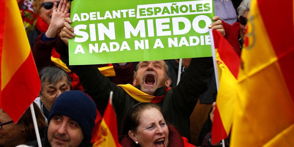 V Madride protestuje krajná pravica, chce rezignáciu premiéra Sáncheza