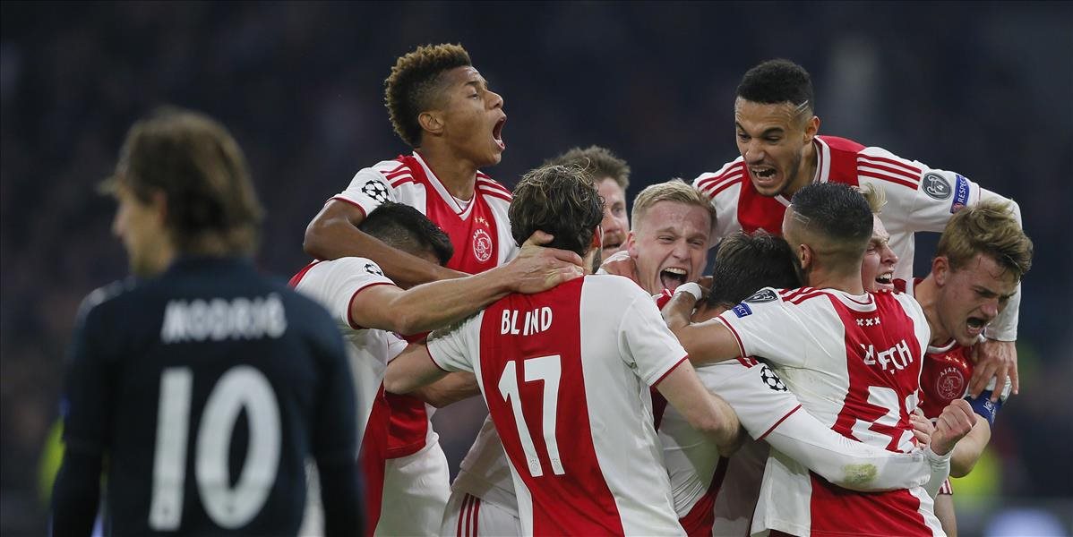 LM: Koučovi Ajaxu Amsterdam sa nepozdával prvý verdikt VAR v Lige majstrov