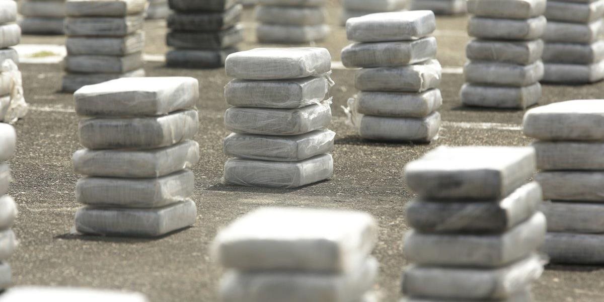 Polícia zhabala 3,3 tony kokaínu smerujúceho do Španielska