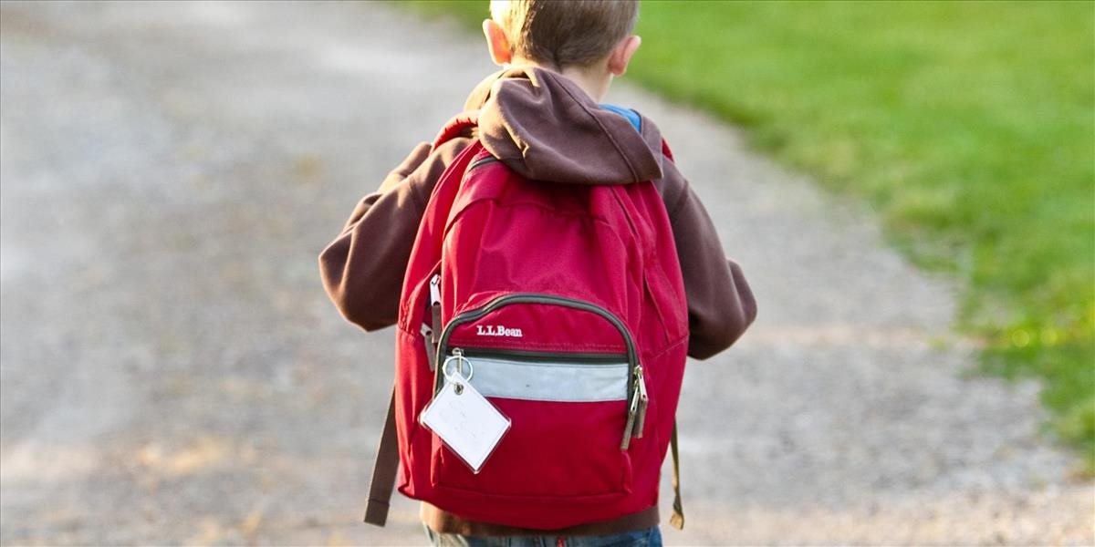 Škôlkar v americkom meste Pittsburgh mal v ruksaku pištoľ