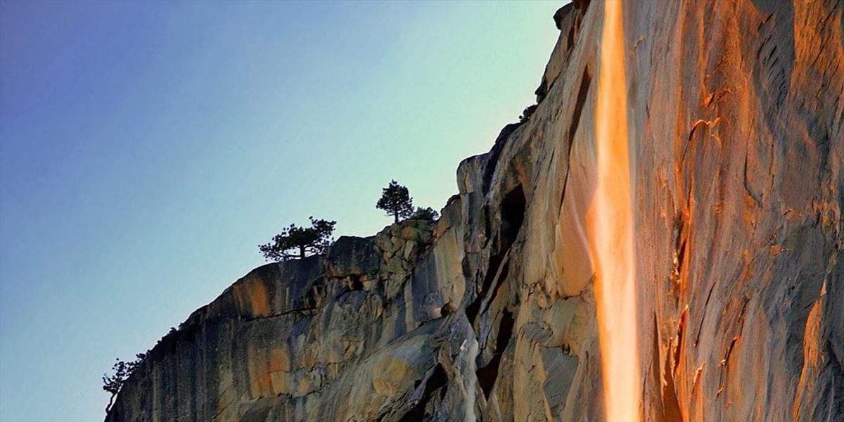 Yosemite opäť dočasne krášli ohnivý vodopád