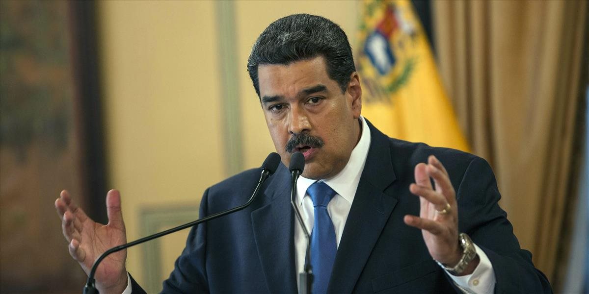 Maduro zatvára hranice s Brazíliou, chce zabrániť príchodu humanitárnej pomoci