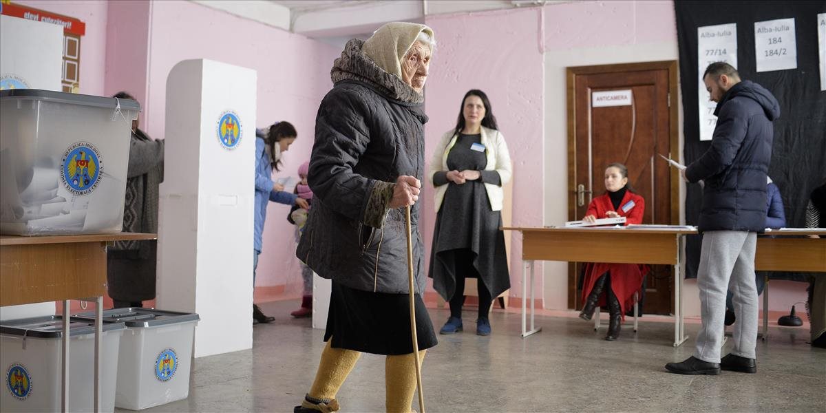 Voľby v Moldavsku čelia obvineniu z kupovania hlasov