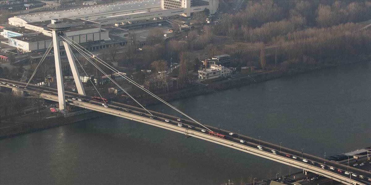 Stavba pod bratislavským Mostom SNP bude musieť byť odstránená