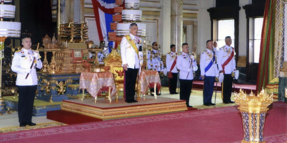 Korunovácia nového kráľa Thajska sa uskutoční v máji