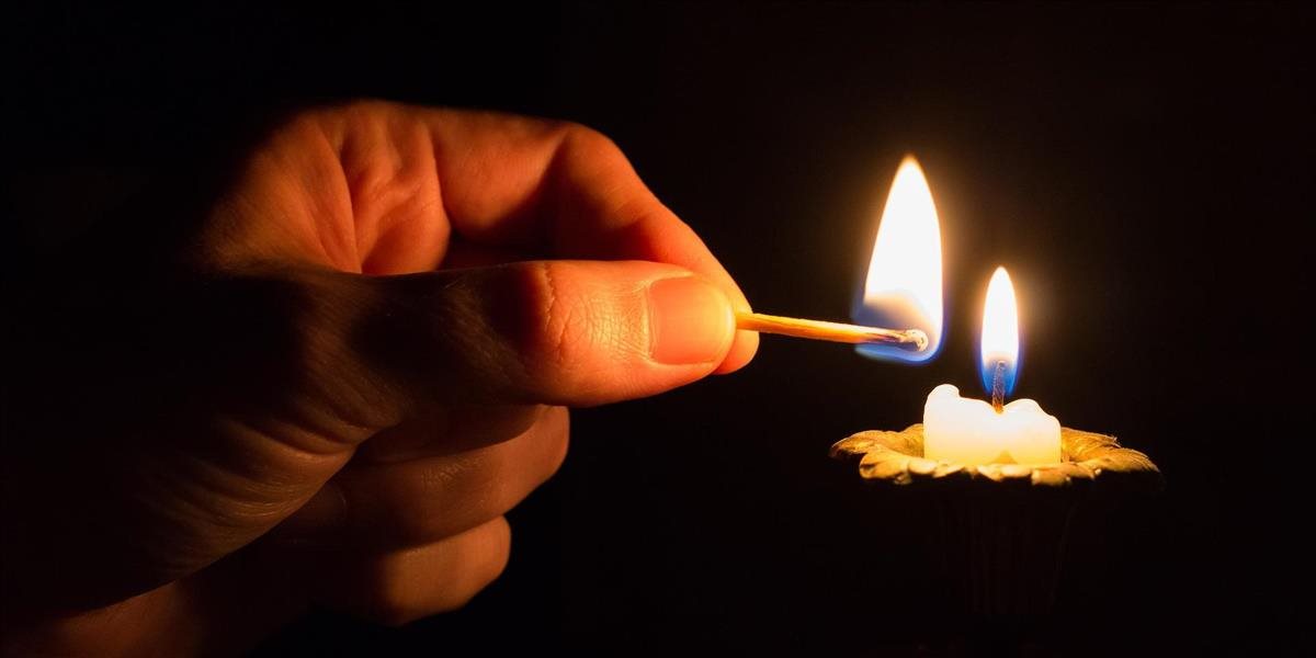 Pri požiari rodinného domu zomrelo päť ľudí