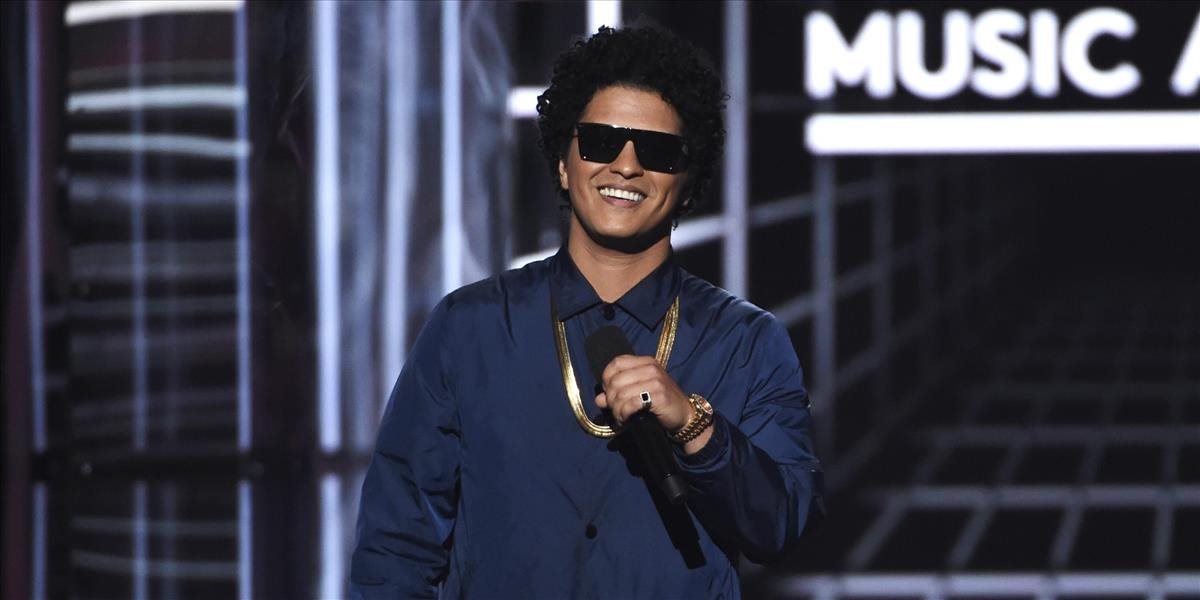 Bruno Mars a Cardi B zverejnili videoklip k piesni Please Me