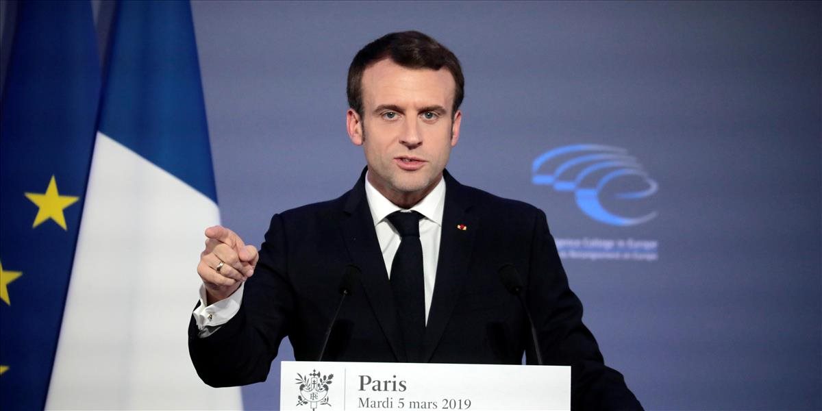 Oční lekári žiadajú Macrona, aby zasiahol proti používaniu gumových projektilov