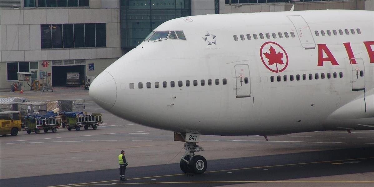 Americké a kanadské aerolínie naďalej prevádzkujú lety Boeingov 737 MAX