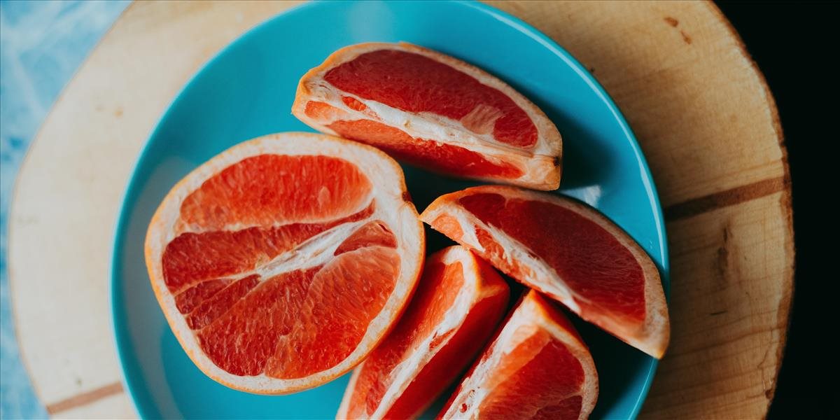 Grapefruit zlepšuje imunitu, znižuje cholesterol a pomáha pri chudnutí
