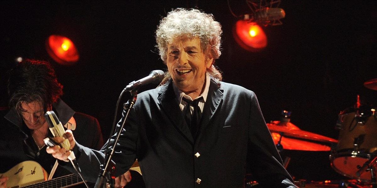 Gitaru Boba Dylana vydražili za 187.000 dolárov