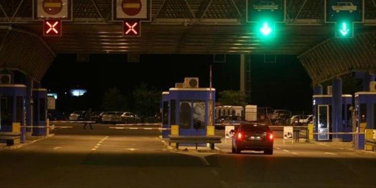 Chorvátska colná kontrola našla v upravenom podvozku vozidla 3 utečencov