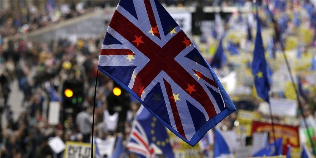 Brexit ide do finále, zasadne britská vláda aj parlament