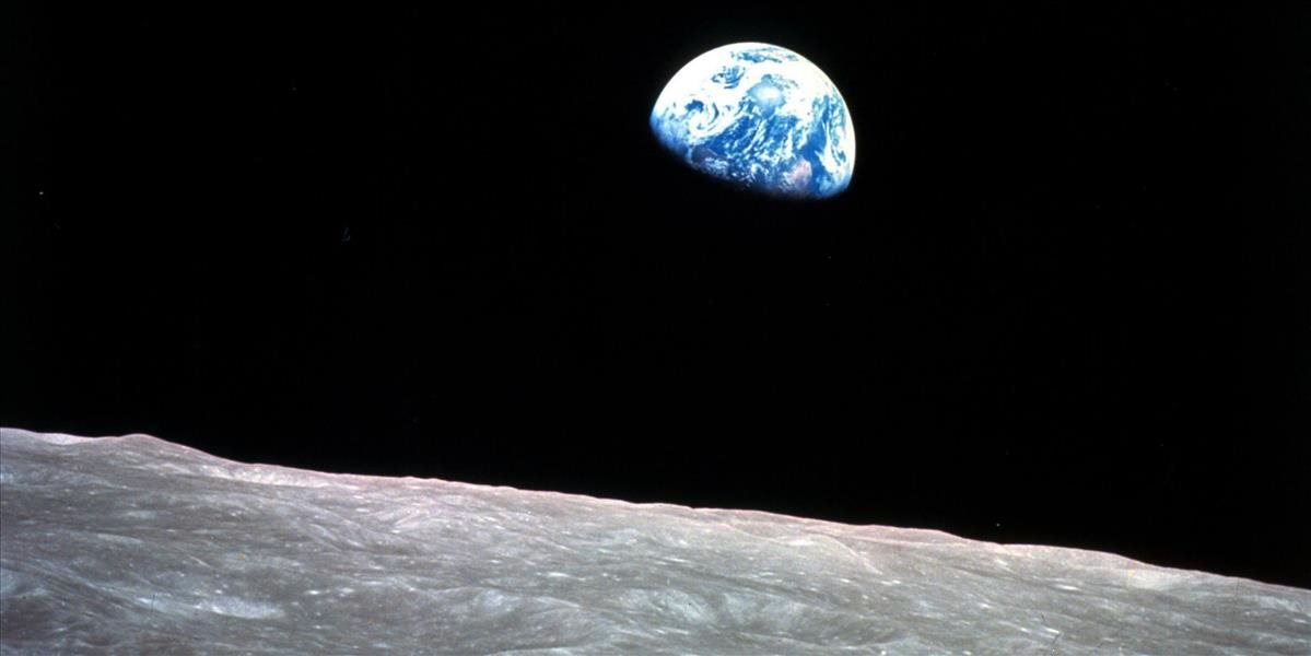 USA plánujú ďalšiu misiu na Mesiac, zúčastní sa jej aj žena