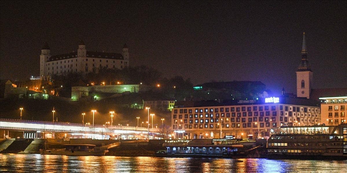 Bratislava sa zapojí do Hodiny Zeme: Jej dominanty v sobotu večer zhasnú