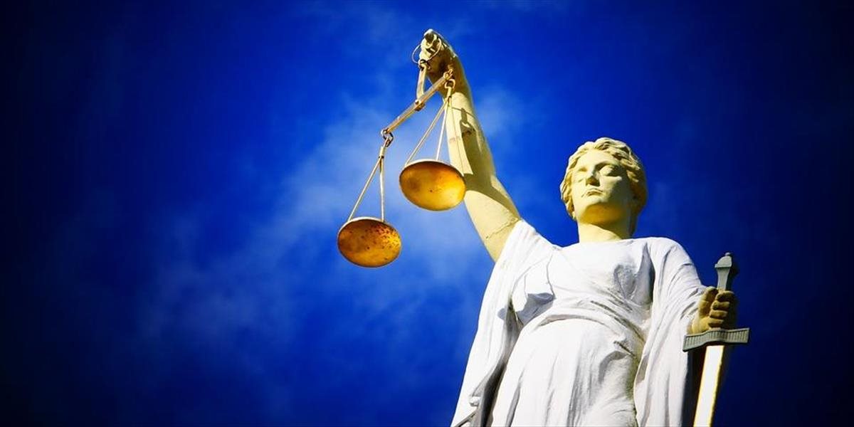 Rozhodlo sa: Vybralo sa 6 ústavných sudcov