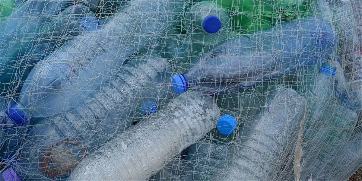 Plénum odmietlo návrhy na zníženie plastového odpadu