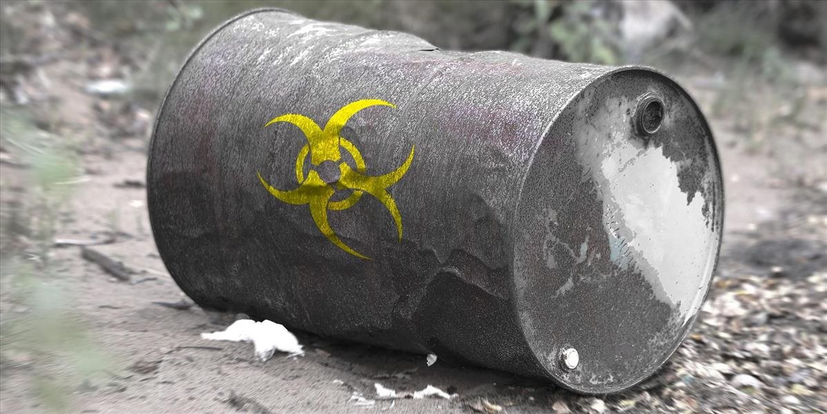 V bratislavskej chránenej oblasti sa našli sudy s toxickou látkou
