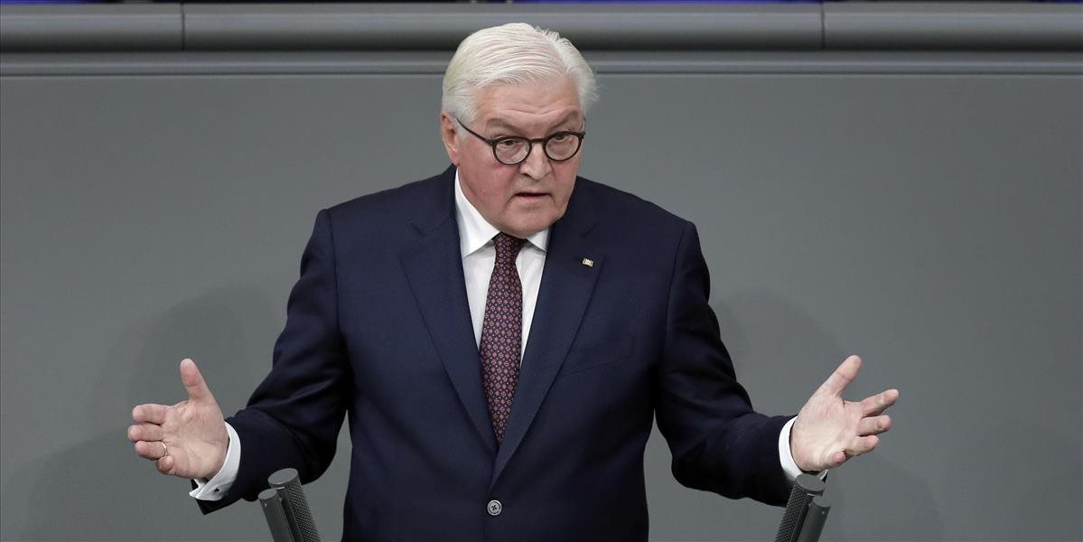 Nemecký prezident dúfa, že Británia vystúpi z EÚ pred 23. májom