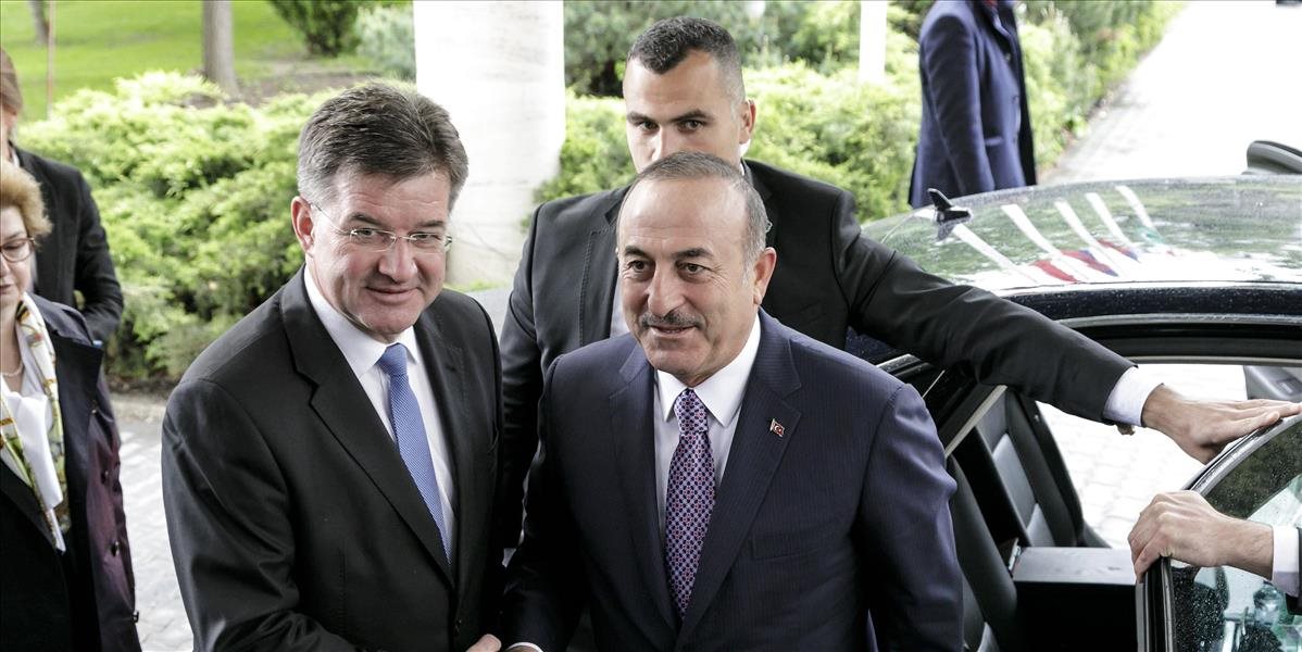 Stretnutie ministrov zahraničia V4 sa konalo aj za účasti Turecka