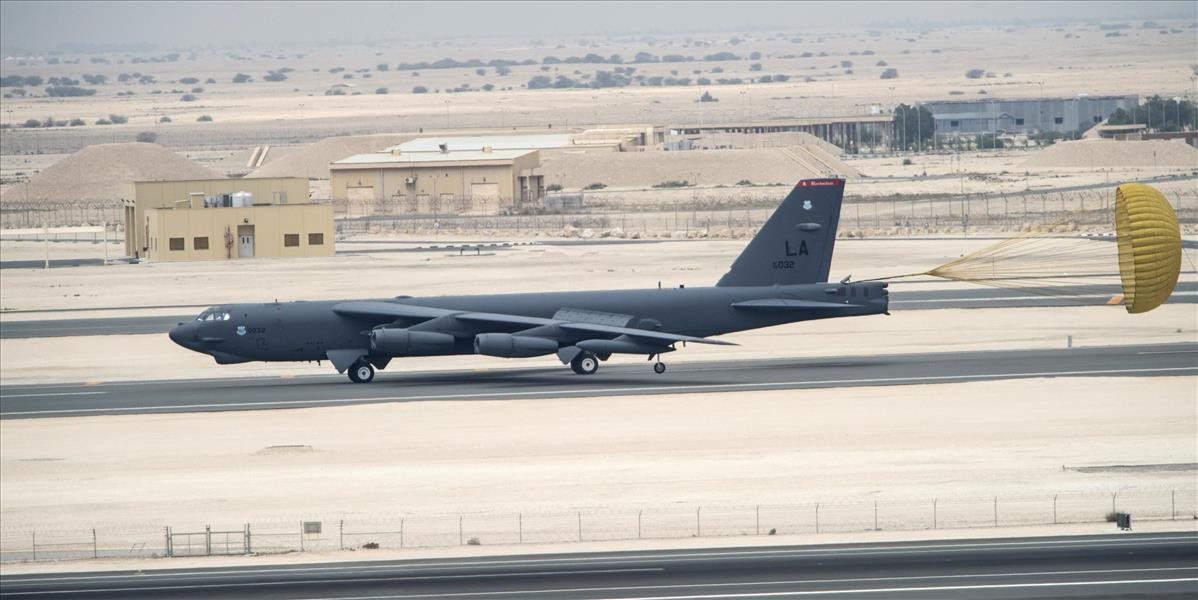 USA z obavy pred Iránom rozmiestnili v Katare svoje bombardéry