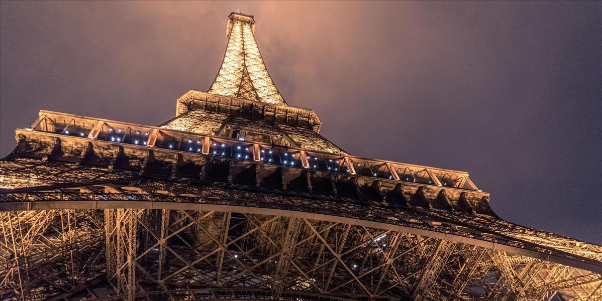 Eiffelovka oslavuje 130. narodeniny: Oslávia ju veľkolepou svetelnou šou