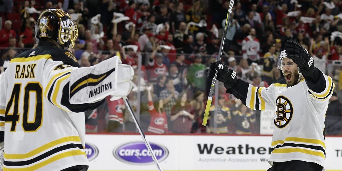 Boston postúpil poľahky do finále, Chára je zranený