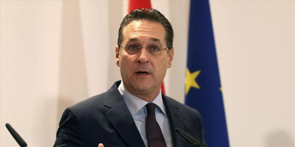 Vicekancelára Stracheho nahrali ako ponúka vládne zákazky za politickú podporu