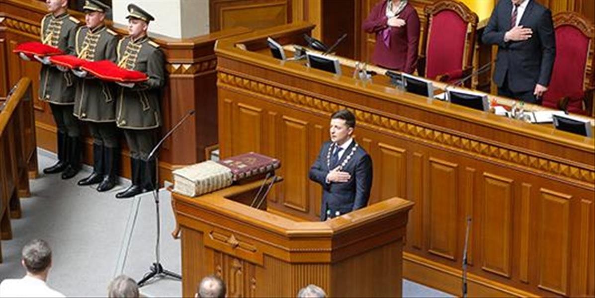 Ukrajina má nového prezidenta, kabinet odstúpil a Rada sa pripravuje na rozpustenie