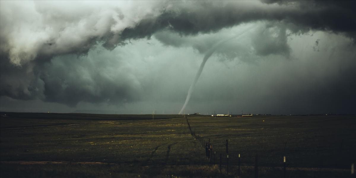 VIDEO: V Poľsku vyčíňali tri tornáda, zanechali po sebe spúšť!