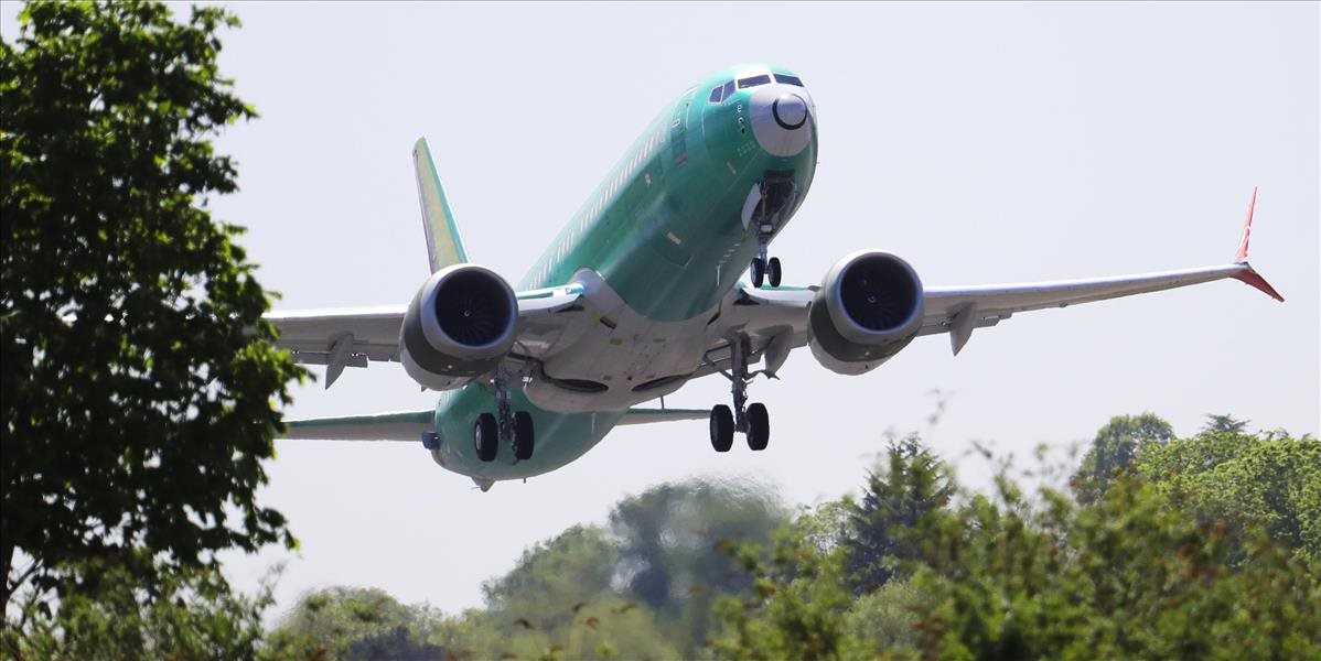 United Airlines ruší na ďalší mesiac lety strojmi Boeing 737 Max
