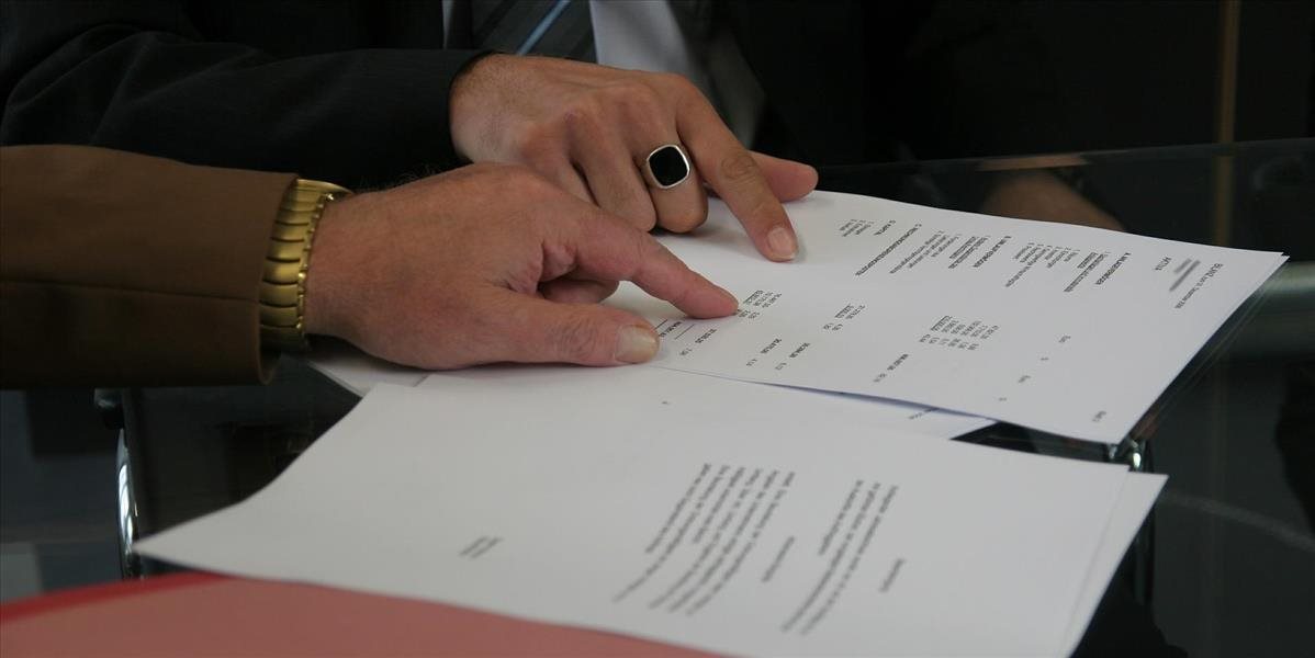 V automobilovom priemysle sa črtá vznik veľkej fúzie