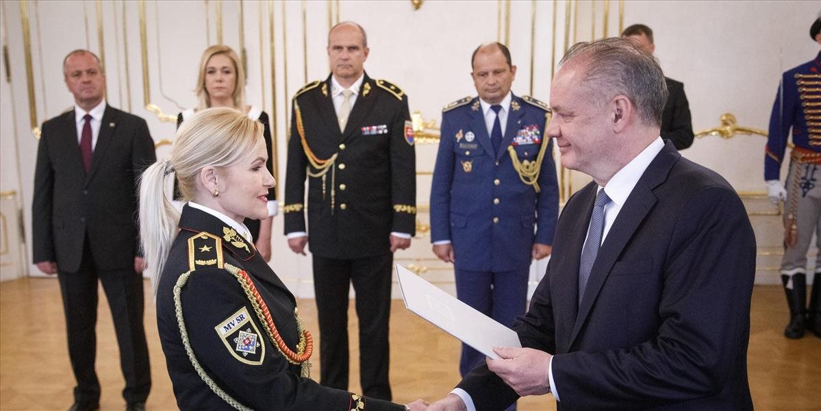 Prezident vymenoval nových generálov polície a ozbrojených síl