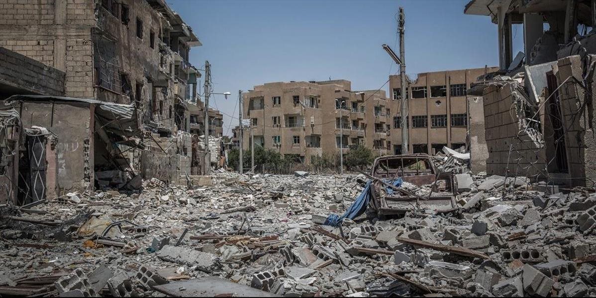 Amnesty International: Rakka je v troskách a USA skrývajú údaje o počte zosnulých civilistov