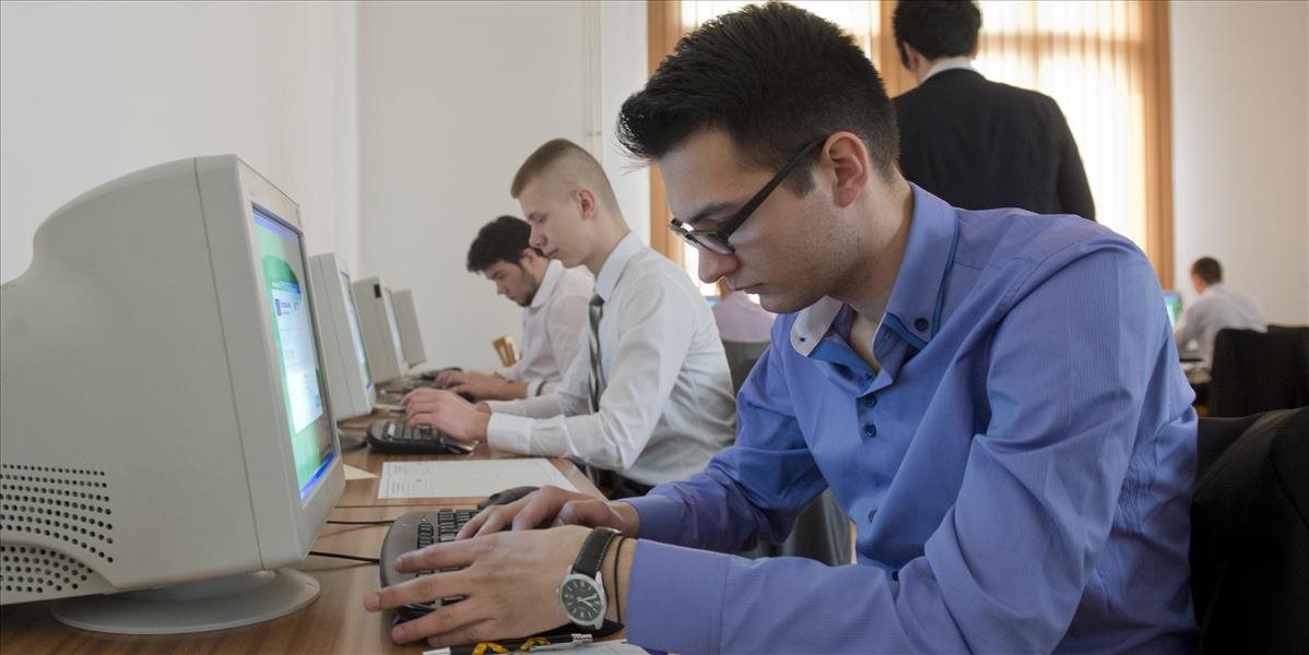 Čoraz viac škôl na Slovensku víta elektronické testovanie svojich žiakov
