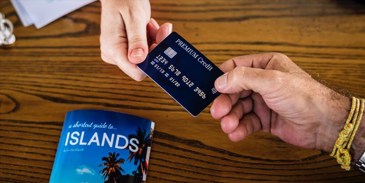 Čoraz viac Slovákov využíva pri platbách na dovolenke kreditnú kartu