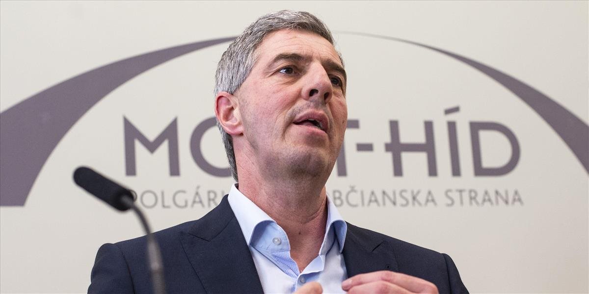 Béla Bugár ponúkol svoju funkciu v Moste-Híd, stranu povedie do tohto dátumu