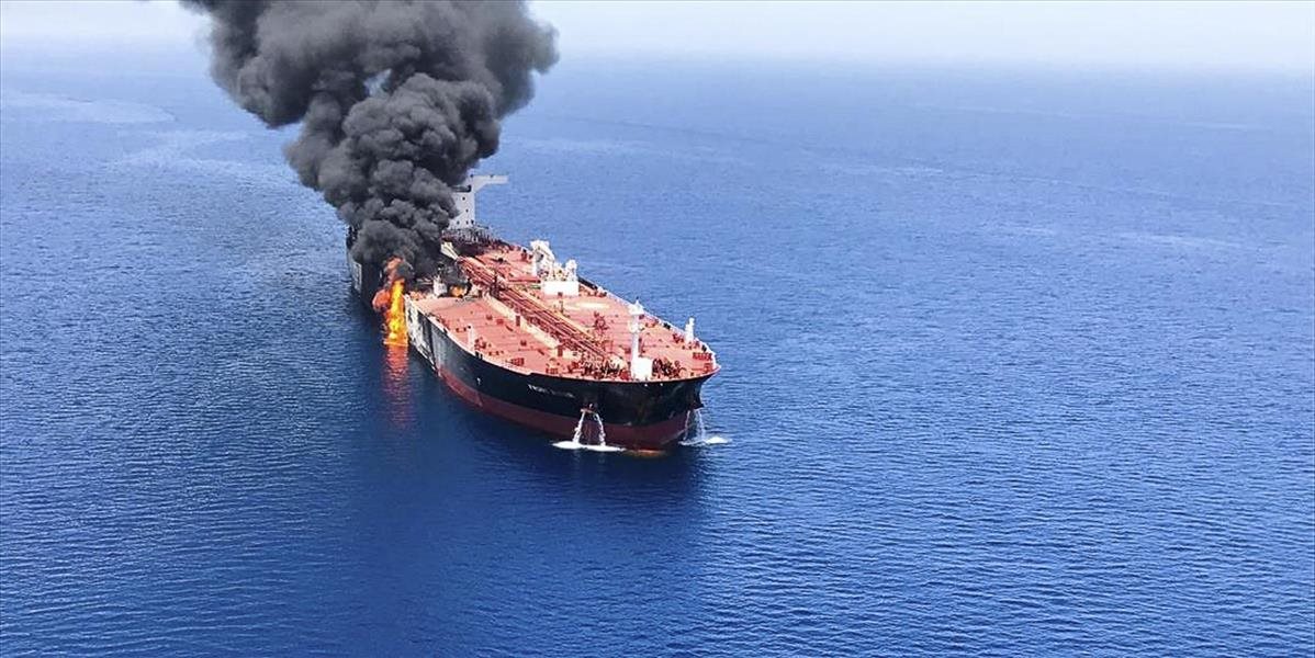 USA sú názoru, že tanker v Ománskom zálive poškodila iránska mína