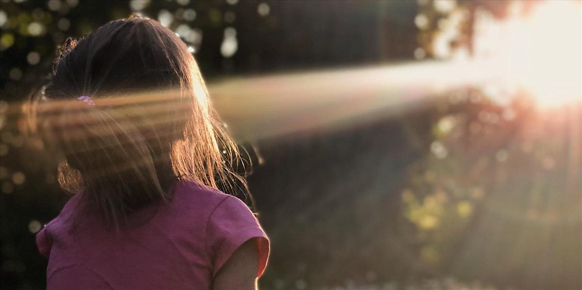 Meteorológovia varujú v sobotu pred vysokými horúčavami