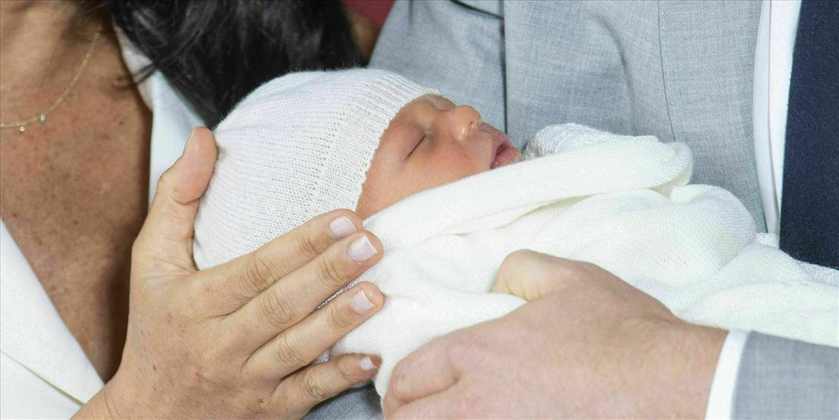 Syna princa Harryho pokrstia počas súkromného obradu