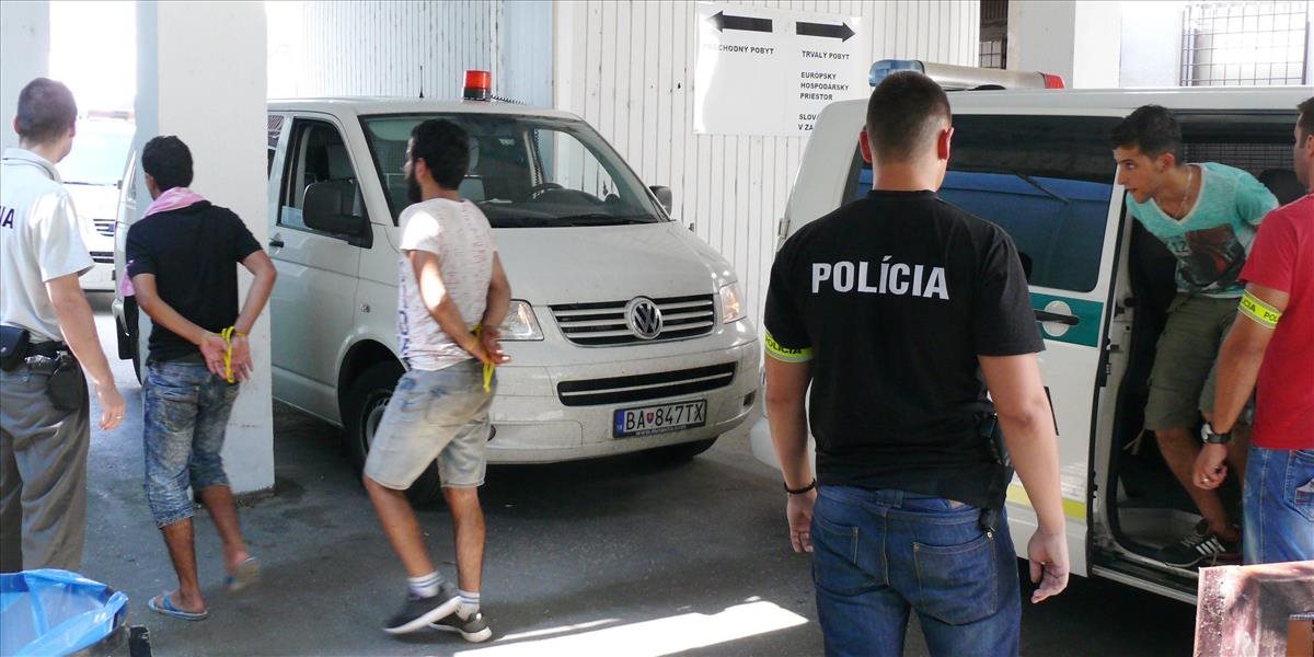 Slovák pašoval migrantov, zadržali ho v Maďarsku