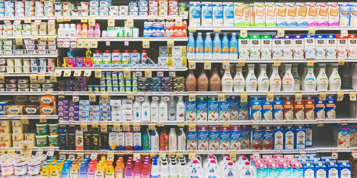 Telo zamestnanca supermarketu objavili po 10 rokoch za chladiacim boxom