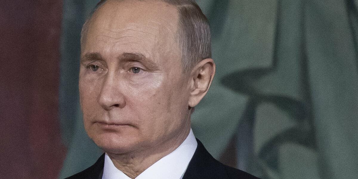Putin vyzval na nové rozhovory s USA o zbraniach, aby sa ľudstvo vyhlo chaosu
