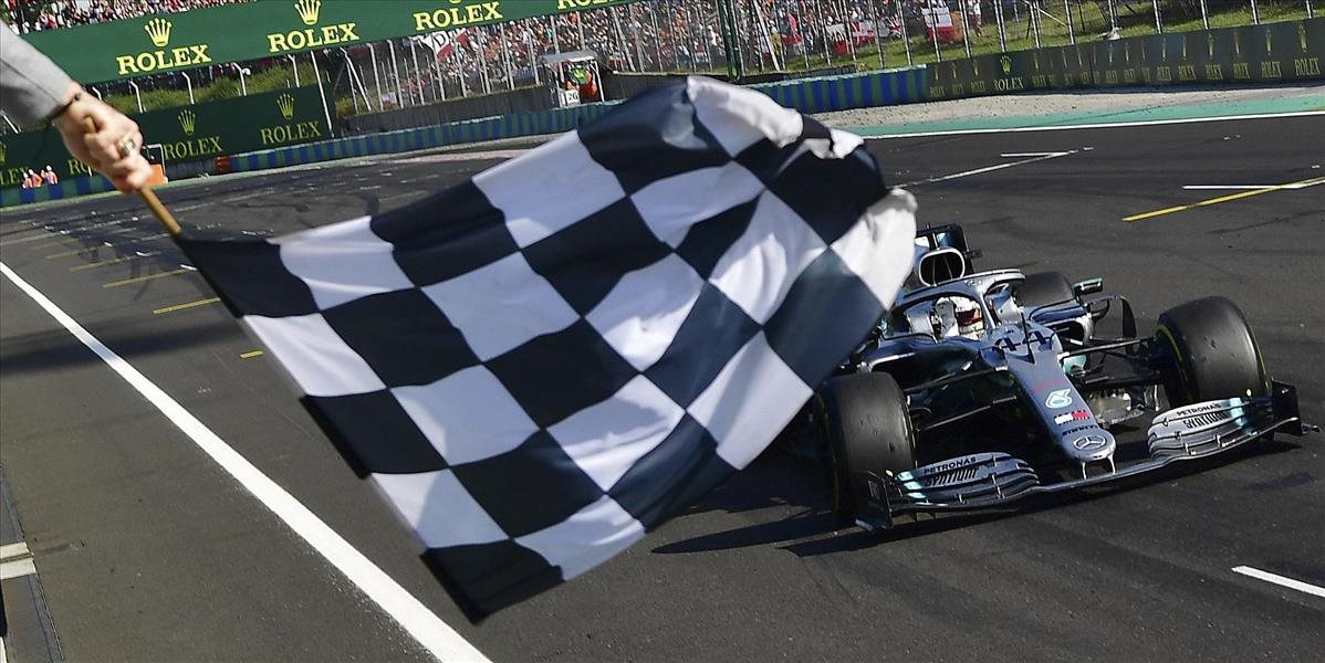 VIDEO: Famózna stratégia Mercedesu na VC Maďarska pripravila Red Bull o druhé víťazstvo v rade