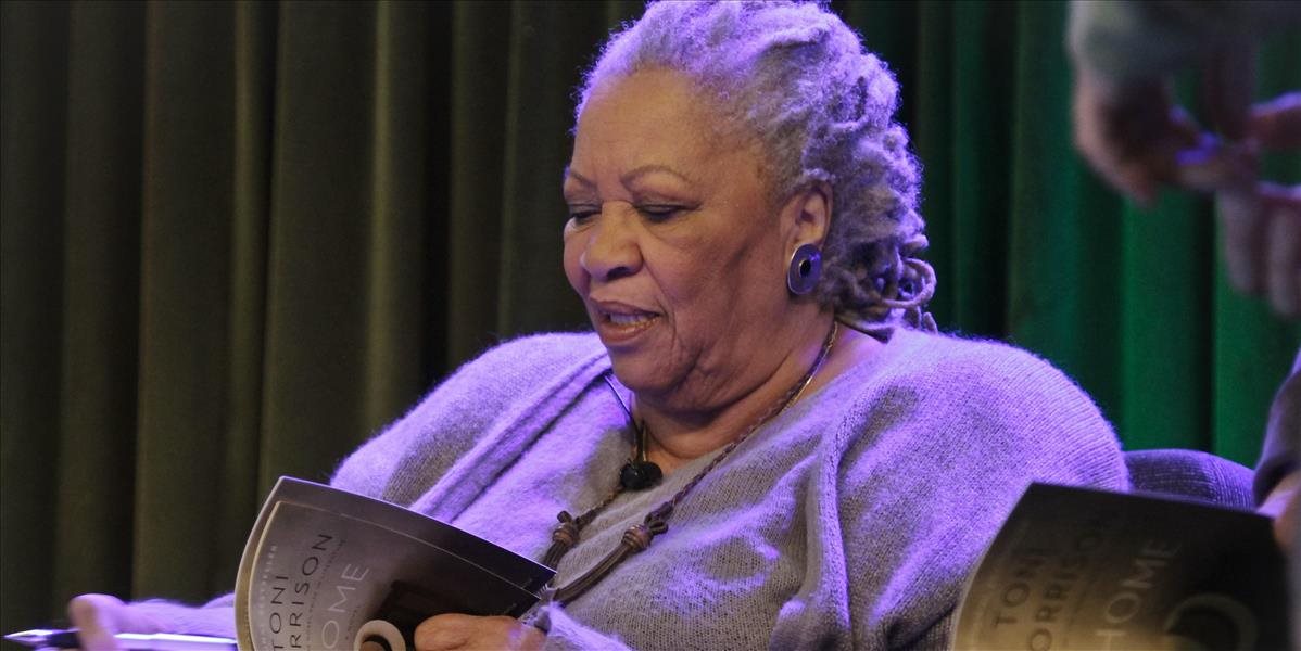 Zomrela laureátka Nobelovej ceny za literatúru Toni Morrisonová