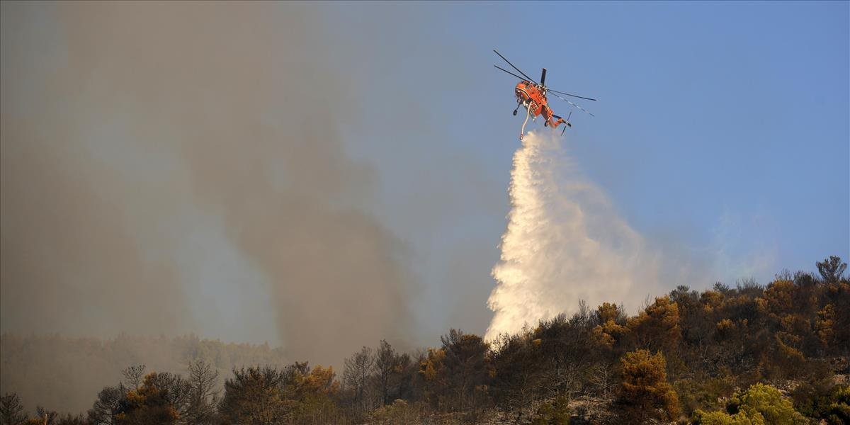 FOTO: Atény v ohrození: Obyvateľov mesta evakuujú kvôli požiaru!