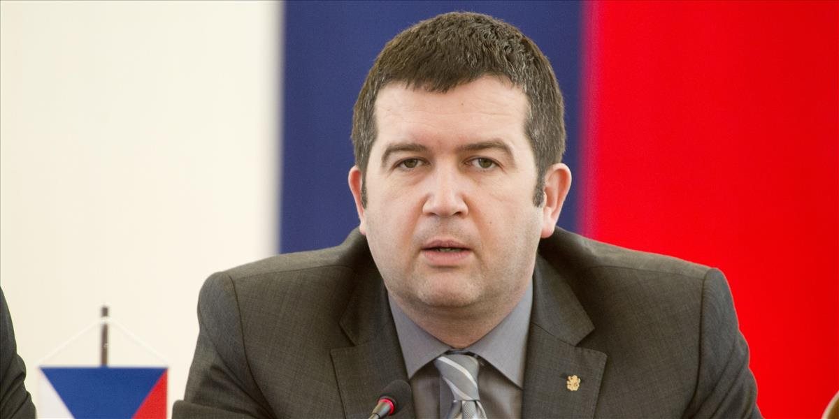 Fraška okolo vymenovania ministra kultúry v Česku sa skončila, Šmarda stiahol kandidatúru