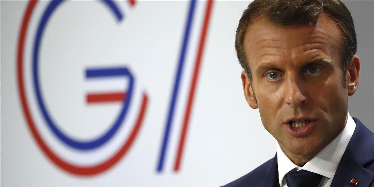 Macron nesúhlasí s Johnsonom, podporí len dohodu výhodnú pre Európu