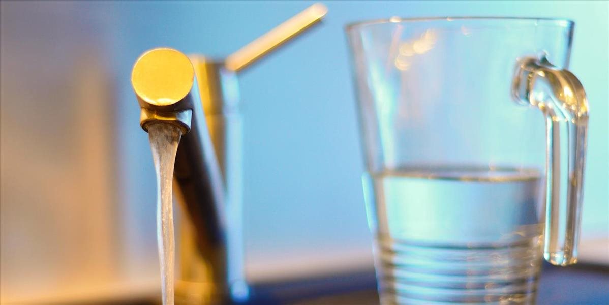 Pitná voda na Žitnom ostrove obsahuje mikroplasty