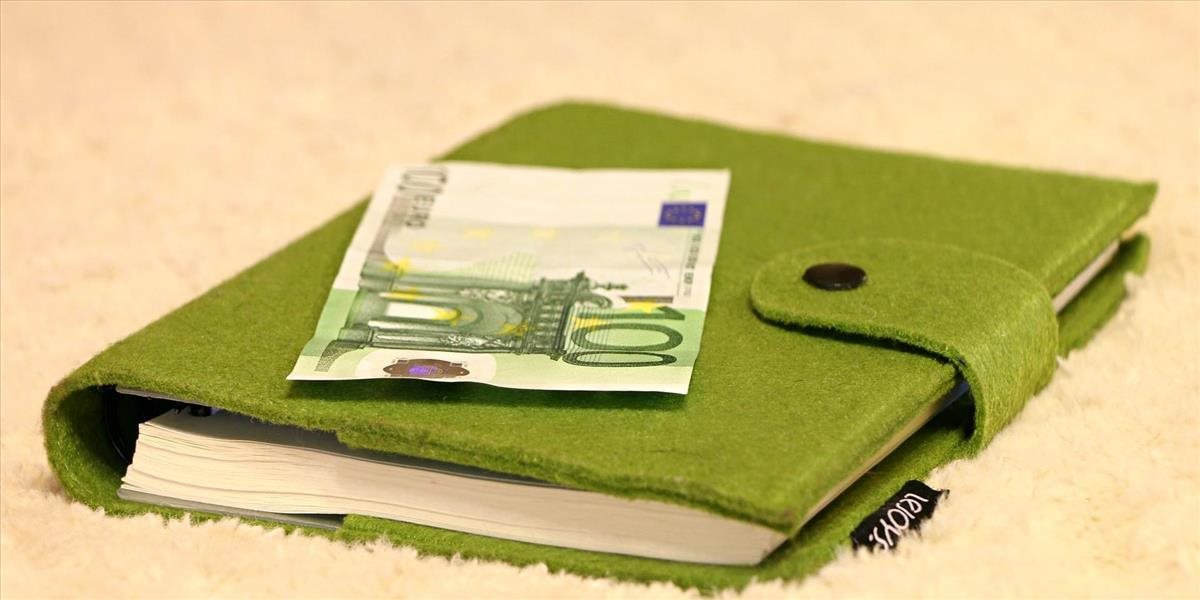 Rodičia prvákov dostanú 100-eurový príspevok na nákup školských potrieb